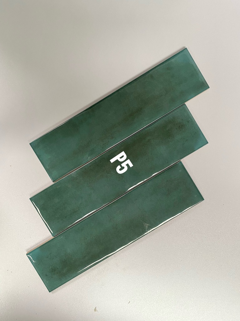Gạch thẻ xanh đậm lượn mặt KT 75x300mm mã 7532P5