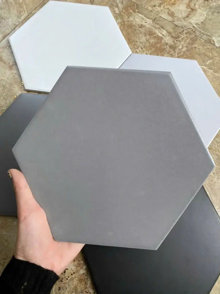 [DSC-M23202-B] Gạch lục giác 230x200x115mm men mờ màu xám M23202-B